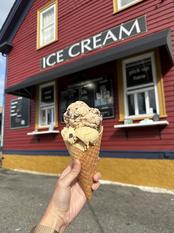 Four Echoes Ice Cream Shoppe
