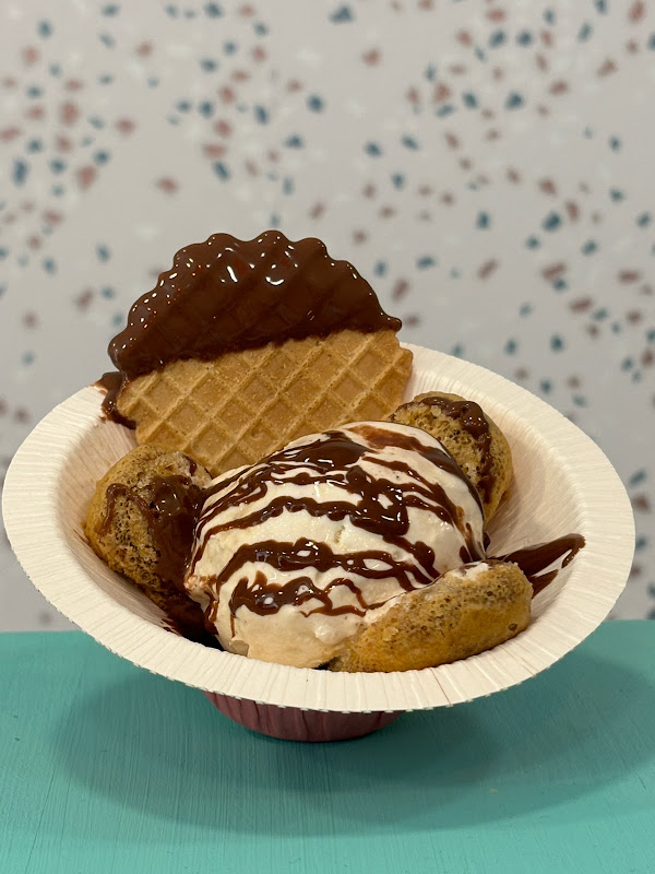 Ice Cream Shop Luigi