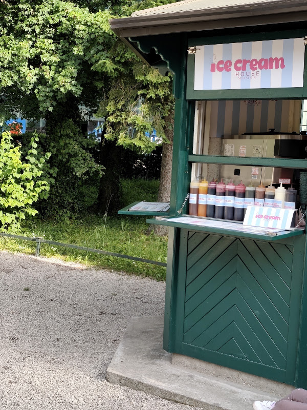 Ice Cream House