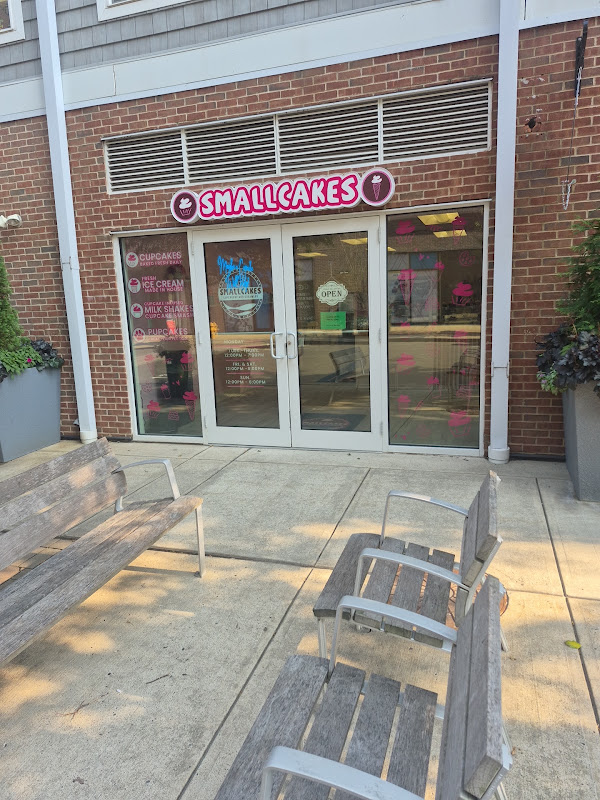 Smallcakes Cupcakery & Creamery- Norwalk, CT