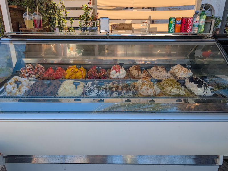 Icy Bar Gelato & Smoothie