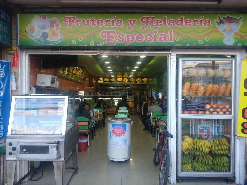 Frutería Y Heladería La Especial