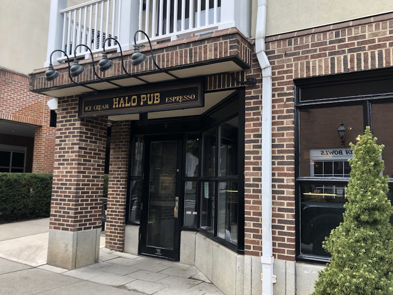 Halo Pub