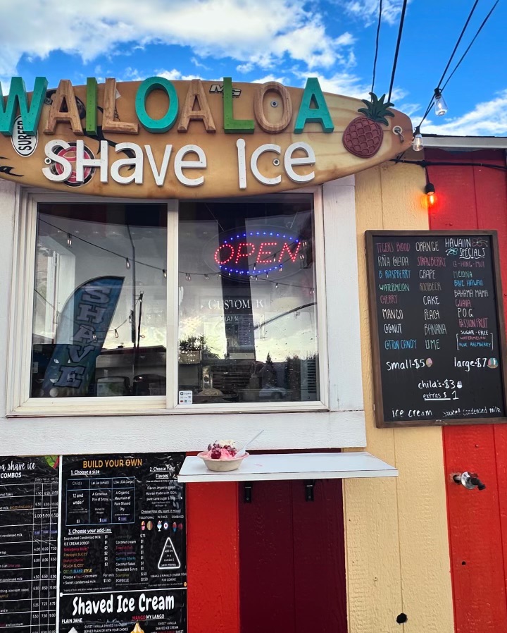 Wailoaloa Shave Ice, Acai, & Summer treats