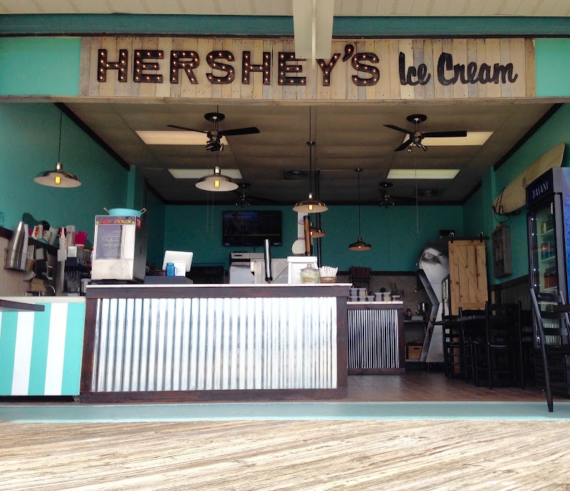 Hershey's Ice Cream, Creperie & Cafe
