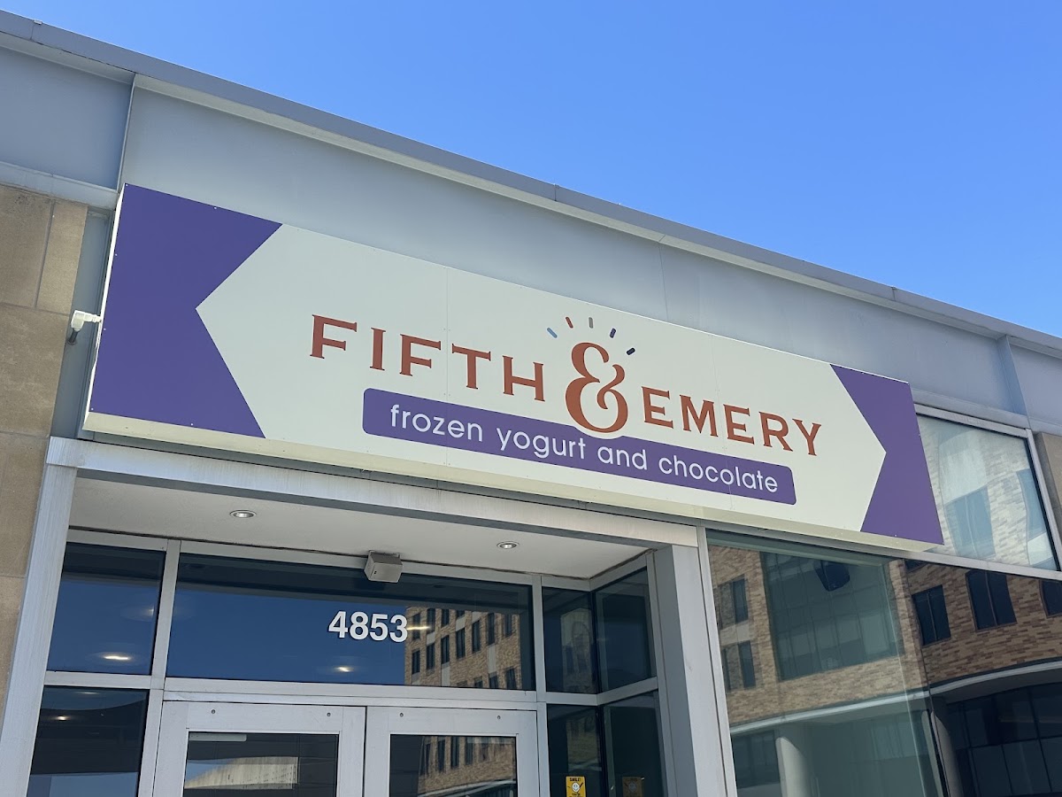 Fifth & Emery Plaza - Frozen Yogurt. Chocolate. Caramel Apples.