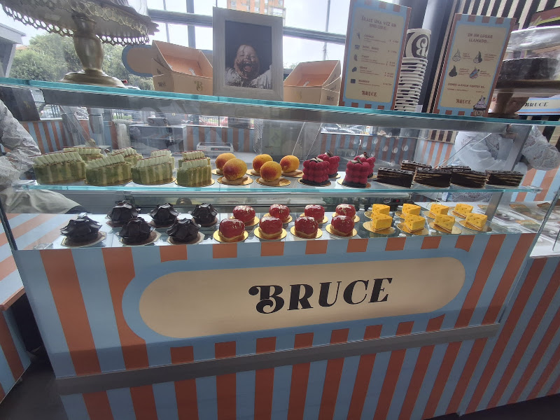Bruce | La mejor torta de chocolate de Bogotá